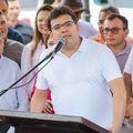 Rafael Fonteles inaugura estrada e pista de aeródromo em Cocal