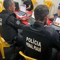 Polícia Penal fiscaliza pessoas com tornozeleiras em prévia carnavalesca de Parnaíba