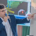 Governador ministra aula de matemática durante abertura do ano letivo de 2023