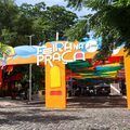Feira na Praça recebe show de Flávio Moura com o projeto Estação 90 neste domingo (12)