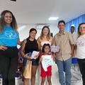 Sesapi entrega óculos para crianças atendidas pela Carretinha da Saúde em José de Freitas